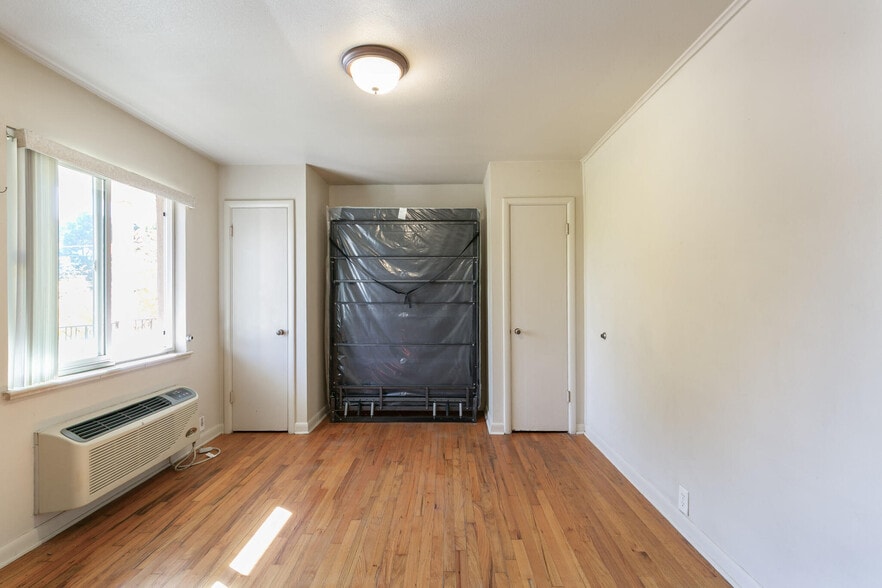 More Photos Of 901 Jasmine St, Denver Apartments For Sale