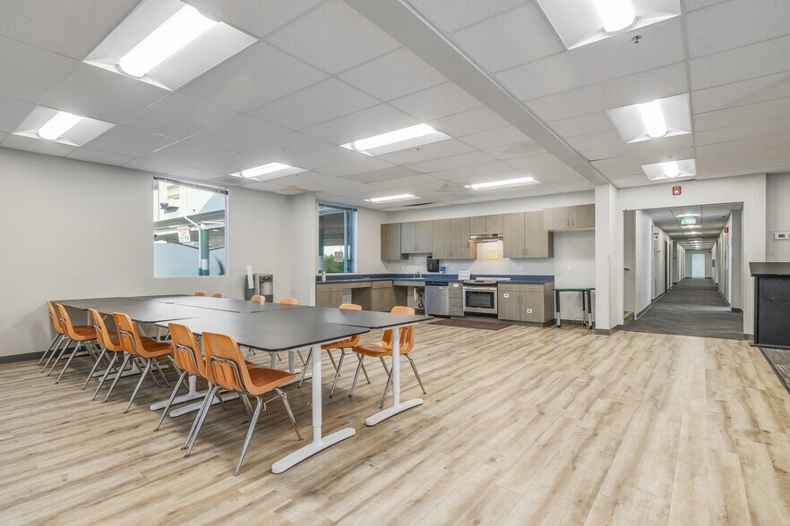 More Photos Of 480 N 1st St, San Jose Office For Sale