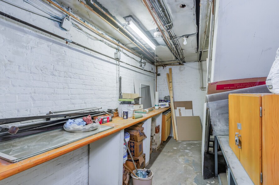 More Photos Of 424 Baldwin Ave, Jersey City Office Residential For Lease