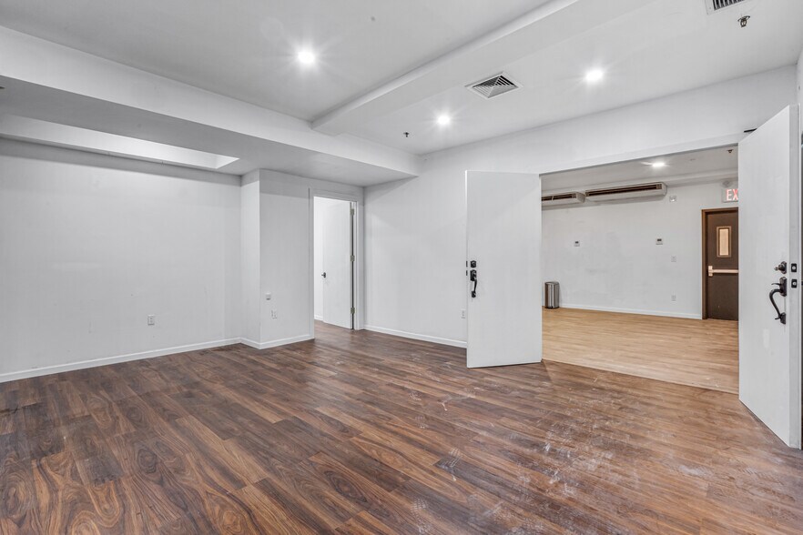 More Photos Of 223-227 Grand St, New York Storefront Retail Residential For Lease