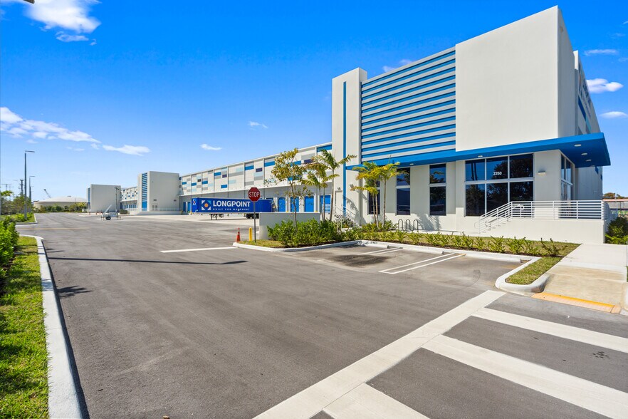 More Photos Of 2260 NW 27th Ave, Miami Refrigeration Cold Storage For Lease