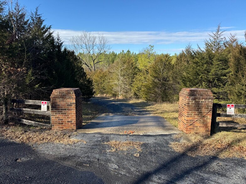 More Photos Of 461 Thunderbird Rd, Bentonville Land For Sale