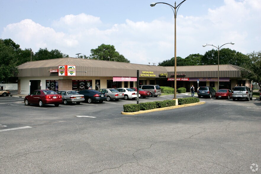 More Photos Of 3131-3185 4th St N, Saint Petersburg Freestanding For Lease