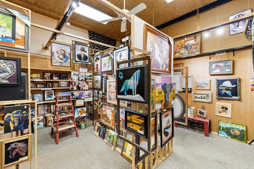 More Photos Of 135 N 2nd Ave, Upland Storefront For Lease