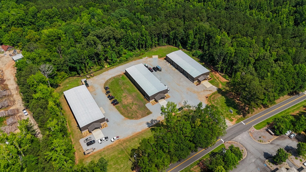 More Photos Of 1181 Fairground Rd, Madison Service For Lease