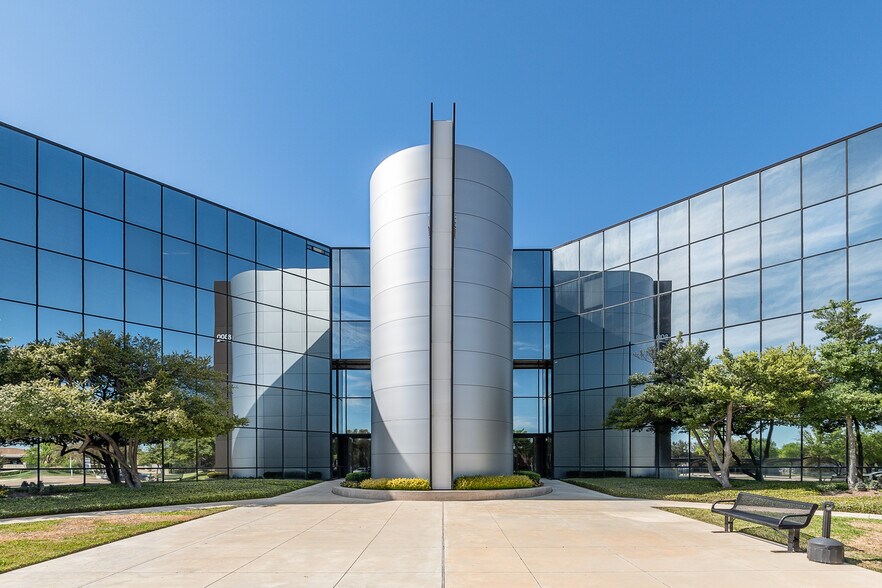 More Photos Of 800 E Campbell Rd, Richardson Office For Lease