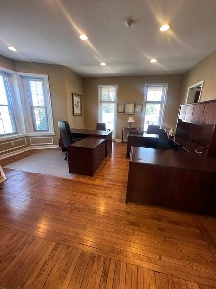 More Photos Of 2120 E High St, Pottstown Office For Sale