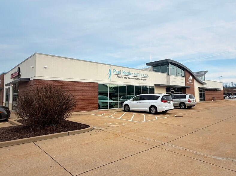 More Photos Of 13619-13627 Big Bend Rd, Saint Louis Medical For Lease