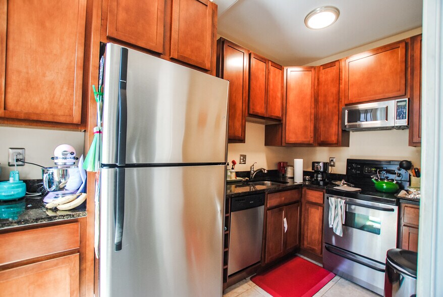 More Photos Of 809 Cathedral St, Baltimore Apartments For Lease