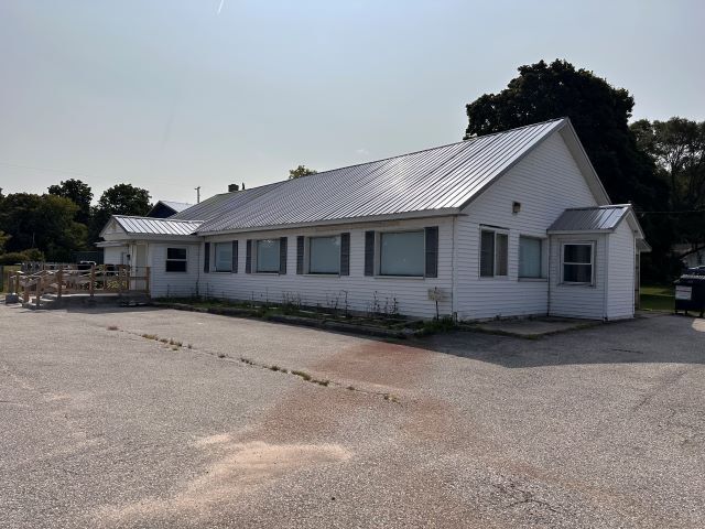 Primary Photo Of 12323 Maple St, Bear Lake Storefront Retail Residential For Sale