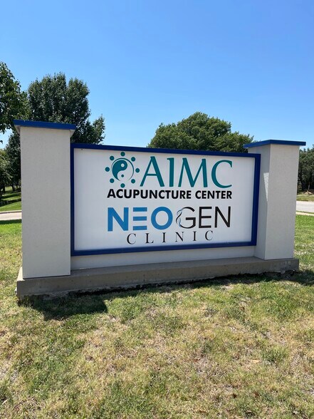 More Photos Of 1320 W Walnut Hill Ln, Irving Medical For Sale