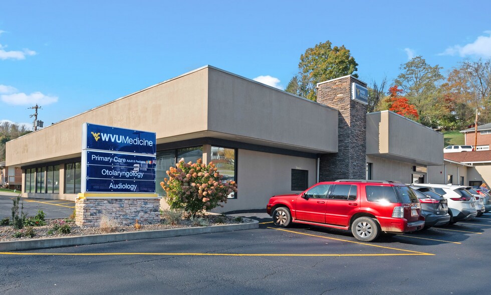 Primary Photo Of 1377 Locust Ave, Fairmont Medical For Sale