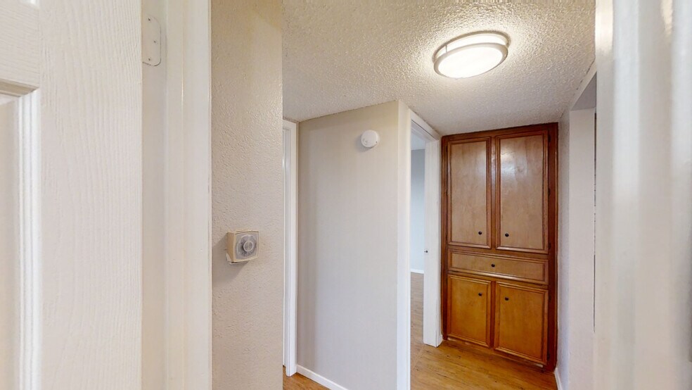 More Photos Of 402 SE 6th St, Andrews Apartments For Sale