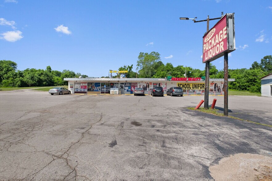 More Photos Of 9895-9897 Halls Ferry Rd, Saint Louis Freestanding For Sale