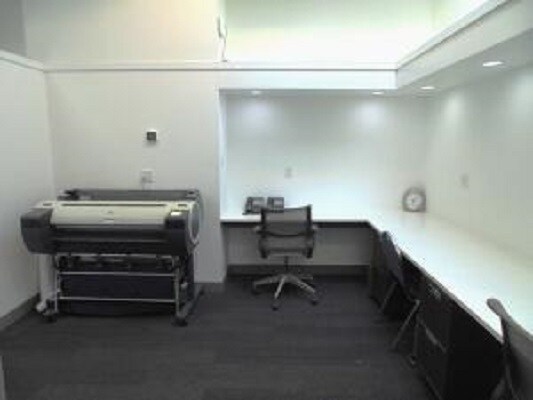 More Photos Of 563 S Lake St, Gary Office For Sale