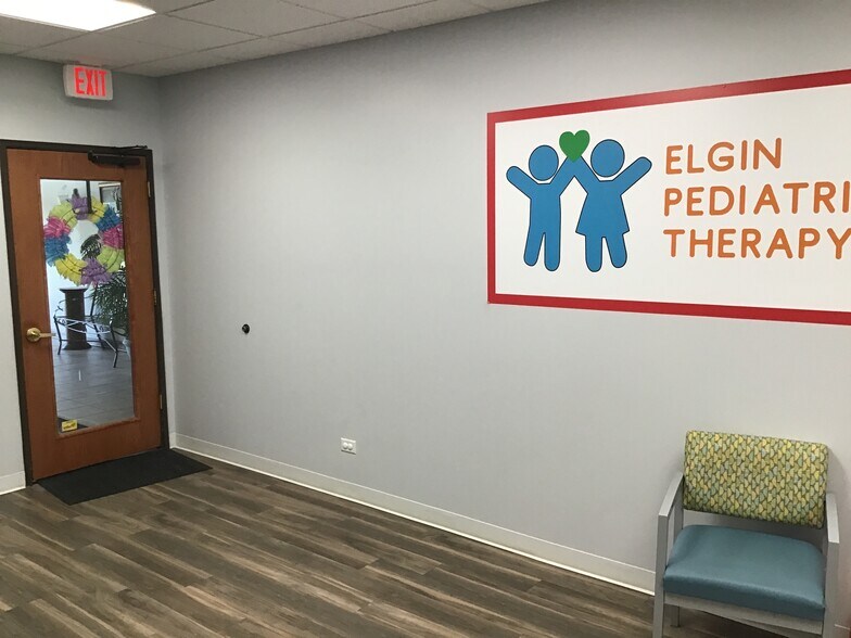 More Photos Of 3 Executive Ct, South Barrington Medical For Lease