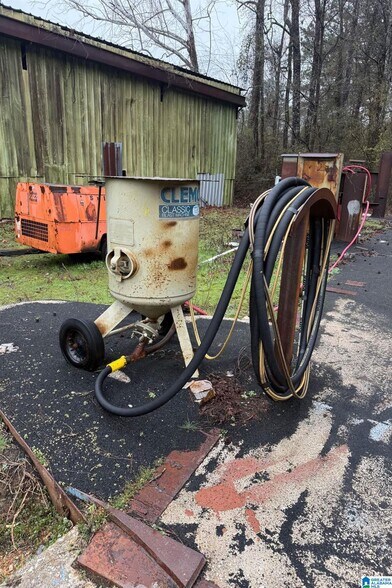 More Photos Of 765 Hart Cir, Warrior Industrial For Sale