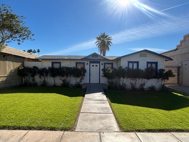 Primary Photo Of 1482 6th St, Coachella Office For Lease