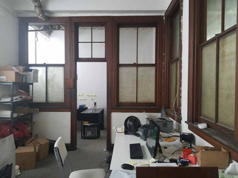 More Photos Of 45 Van Sinderen Ave, Brooklyn Light Manufacturing For Lease