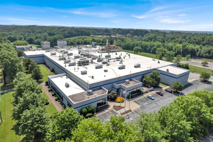 More Photos Of 816 W Fieldcrest Rd, Eden Industrial For Sale