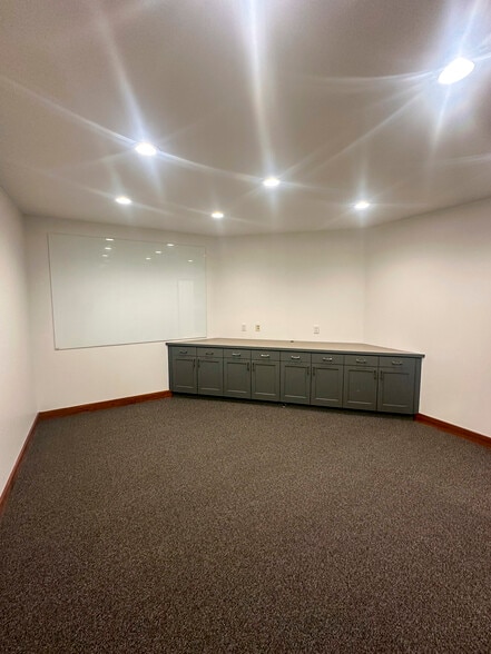 More Photos Of 2005 E 2700 S, Salt Lake City General Retail For Sale