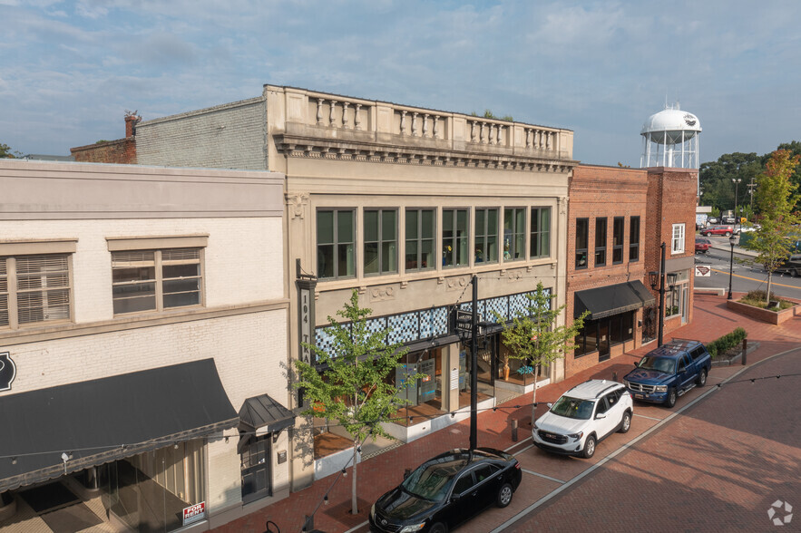 Primary Photo Of 104 Trade St, Greer Storefront Retail Office For Lease