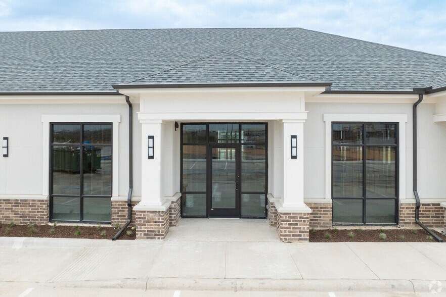 More Photos Of 3117 Bailey Dr, Fort Worth Medical For Lease