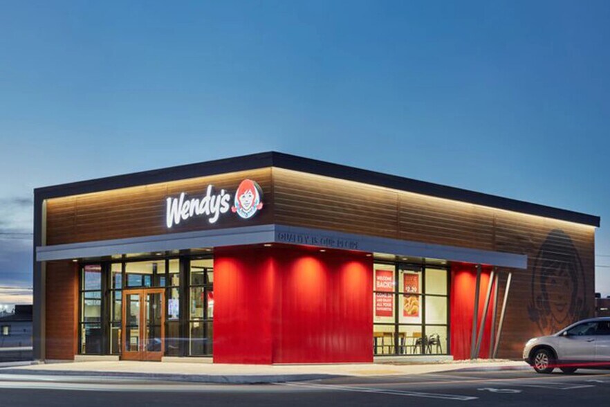 Primary Photo Of 5555 Sherwood Way, San Angelo Fast Food For Sale
