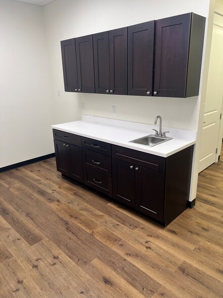 More Photos Of 1111 SE Indian St, Stuart Medical For Lease