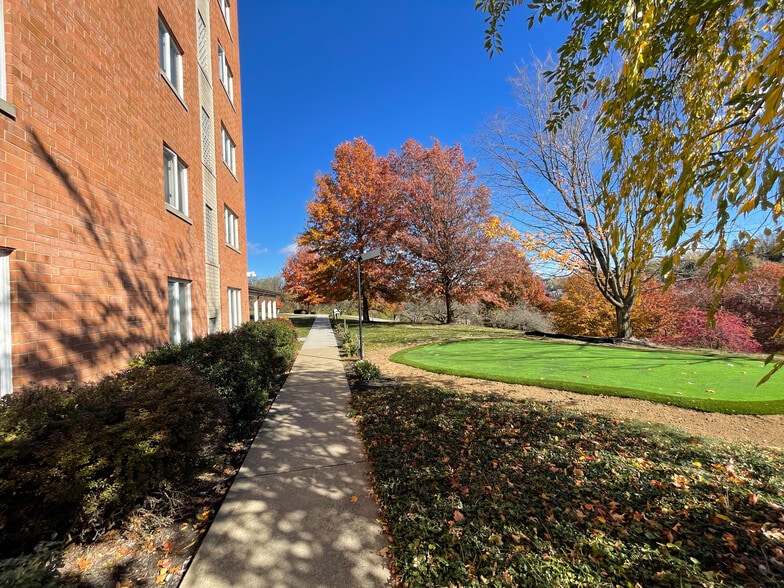 More Photos Of 2200 Liberty Ave, Pittsburgh Land For Sale
