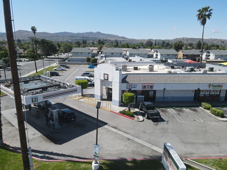 More Photos Of 41995 Florida Ave, Hemet Unknown For Lease