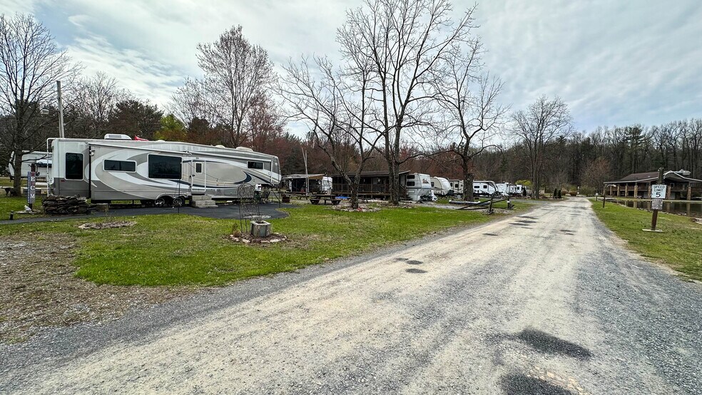 More Photos Of 63 Blue Mountain rd, Schuylkill Haven Trailer Camper Park For Sale