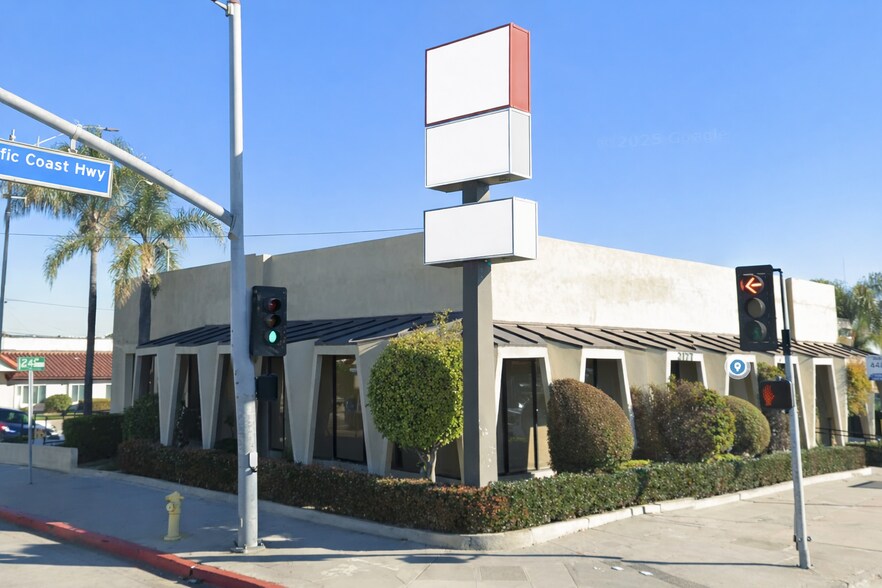 Primary Photo Of 2155 Pacific Coast Hwy, Lomita Unknown For Lease