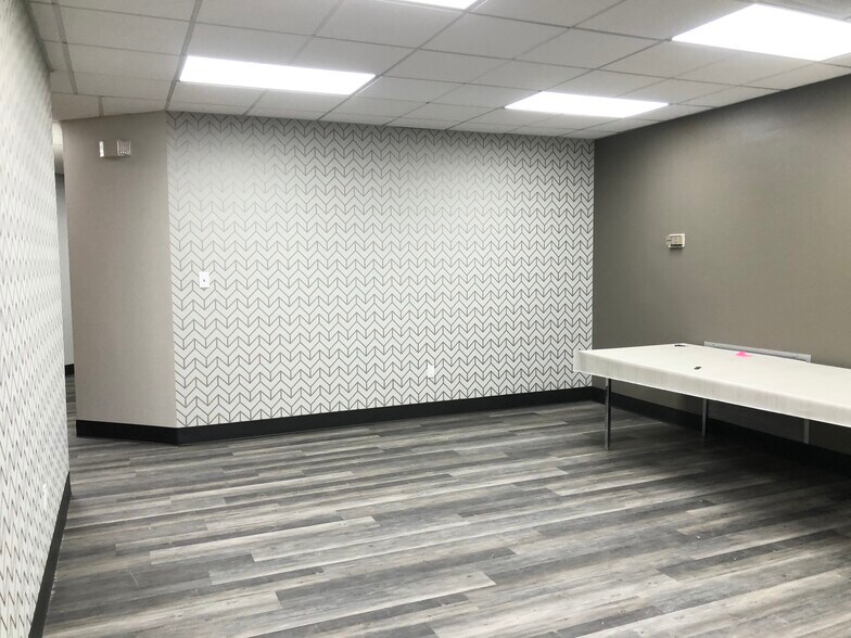 More Photos Of 3029 S Sherwood Forest Blvd, Baton Rouge Office For Sale