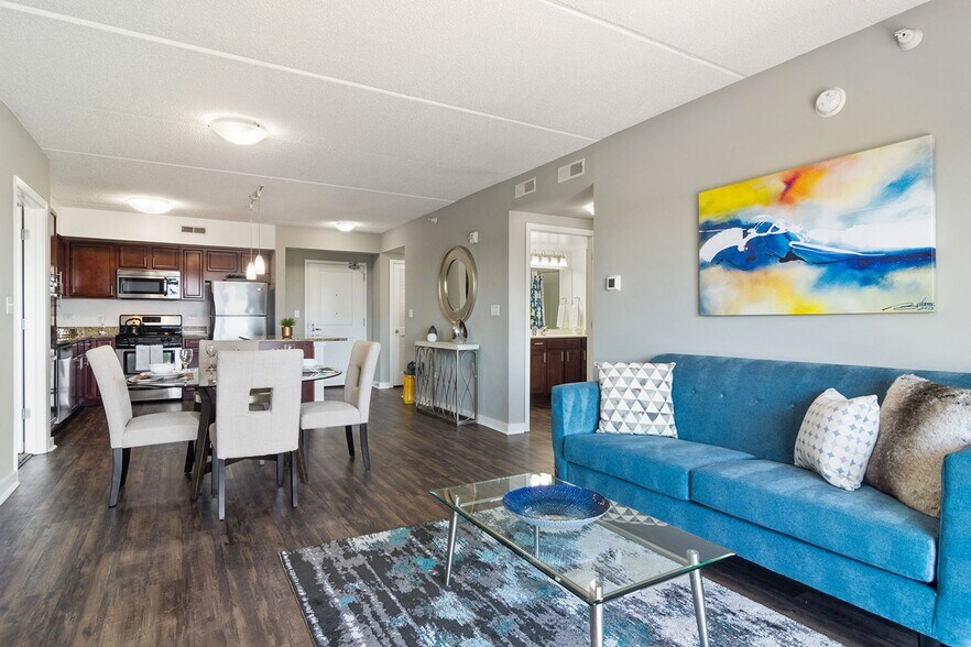 More Photos Of 1255 Town Center Rd, Vernon Hills Apartments For Lease