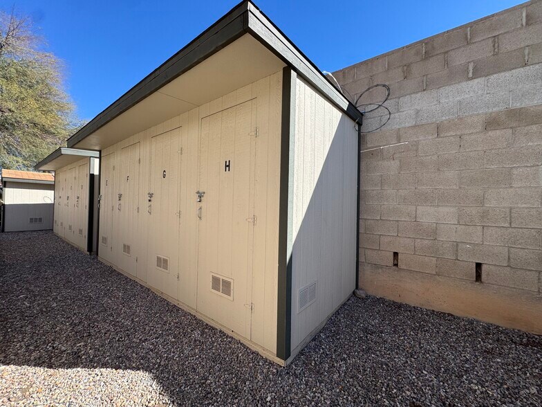 More Photos Of 1501 S Woodland St, Tucson Apartments For Sale