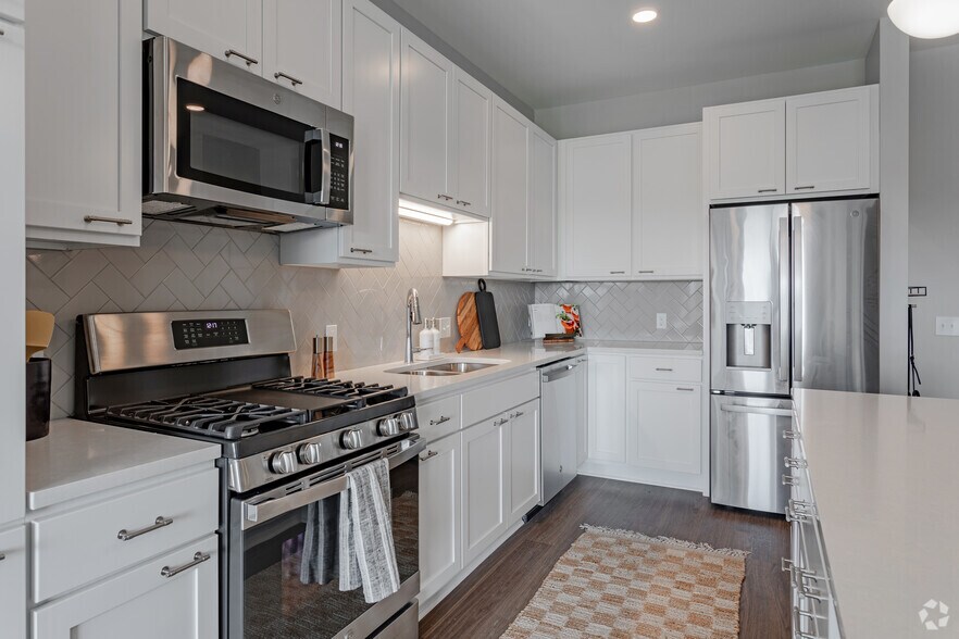 More Photos Of 8594 Excelsior Blvd, Hopkins Apartments For Lease