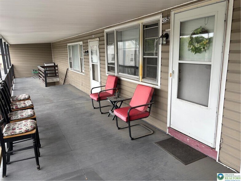 More Photos Of 435 W Main St, Pen Argyl Apartments For Sale