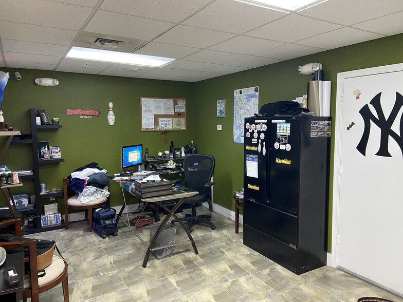 More Photos Of 1835 NW 112th Ave, Miami Warehouse For Lease