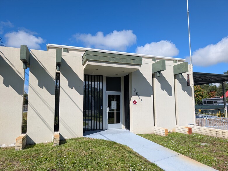 More Photos Of 3855 N US Highway 1, Cocoa Self Storage For Lease