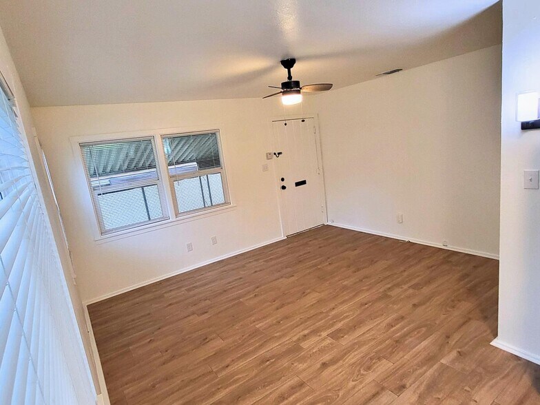 More Photos Of 2611 Yard St, Oroville Apartments For Sale