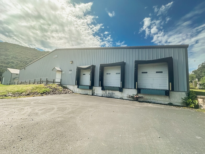 More Photos Of 38 Industrial Rd park, Renovo Industrial For Sale