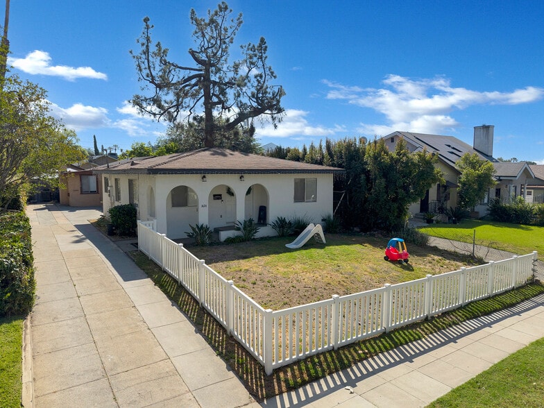 Primary Photo Of 1428 N Hill Ave, Pasadena Multifamily For Sale