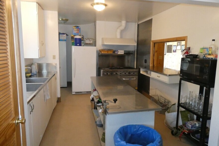 More Photos Of 2657 Honolulu Ave, Montrose Lodge Meeting Hall For Sale