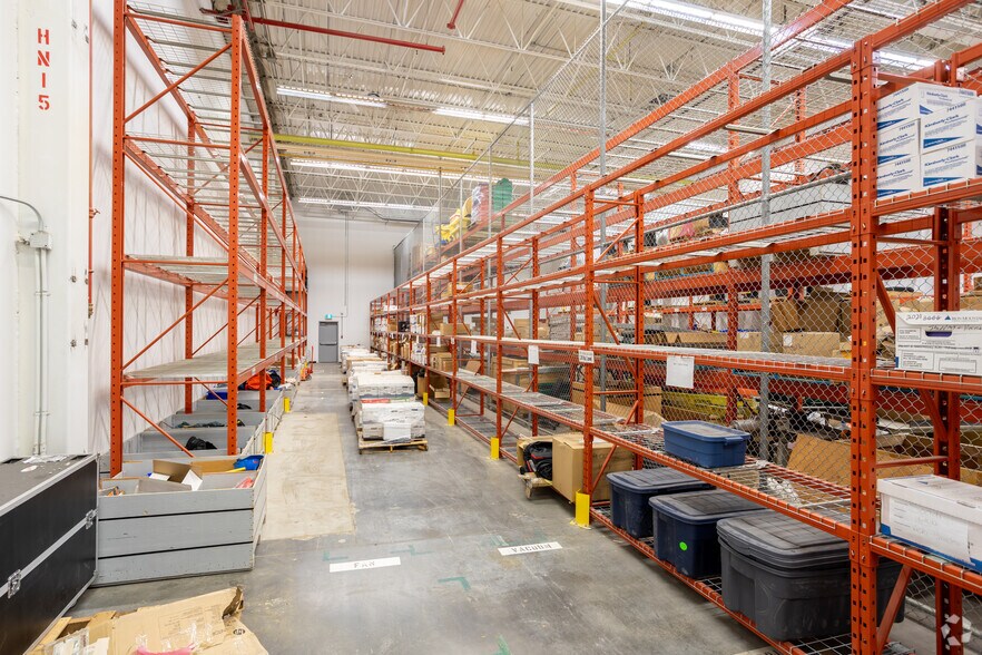 More Photos Of 2-10 Smed Ln SE, Calgary Distribution For Lease