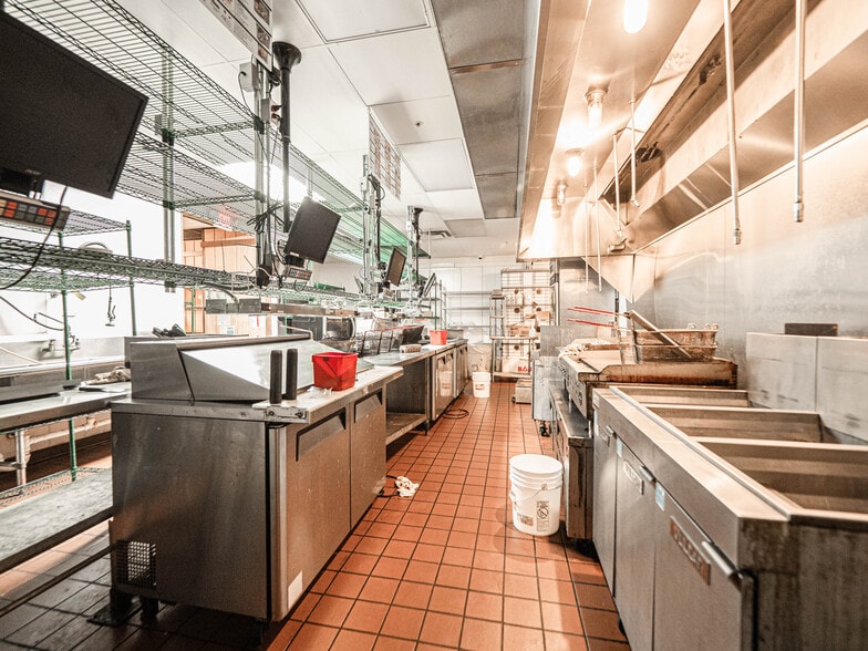 More Photos Of 401 Walker Dr, Henderson General Retail For Sale