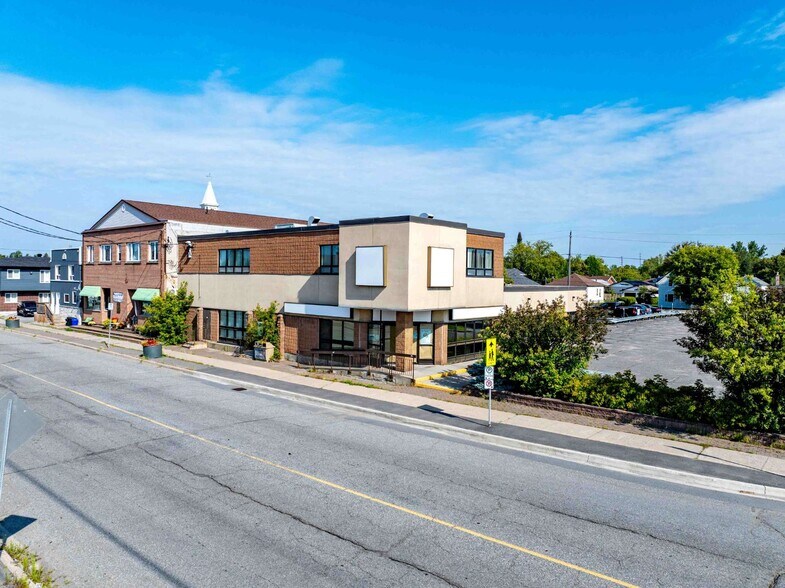 Primary Photo Of 29 Main St E, Chelmsford Office For Sale