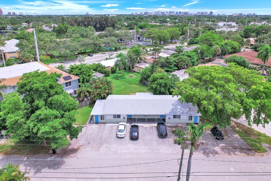 More Photos Of 1100 NE 18th Ct, Fort Lauderdale Apartments For Sale