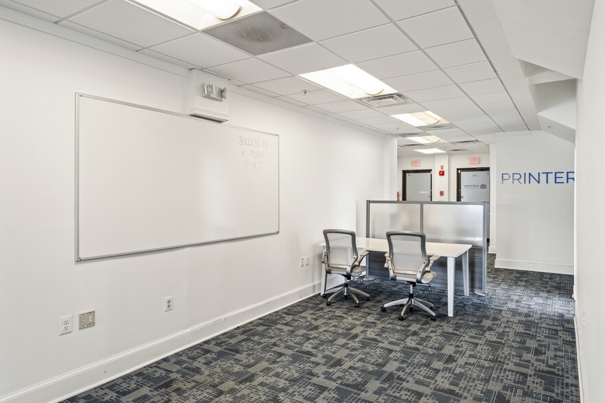 More Photos Of 602 S King St, Leesburg Medical For Sale