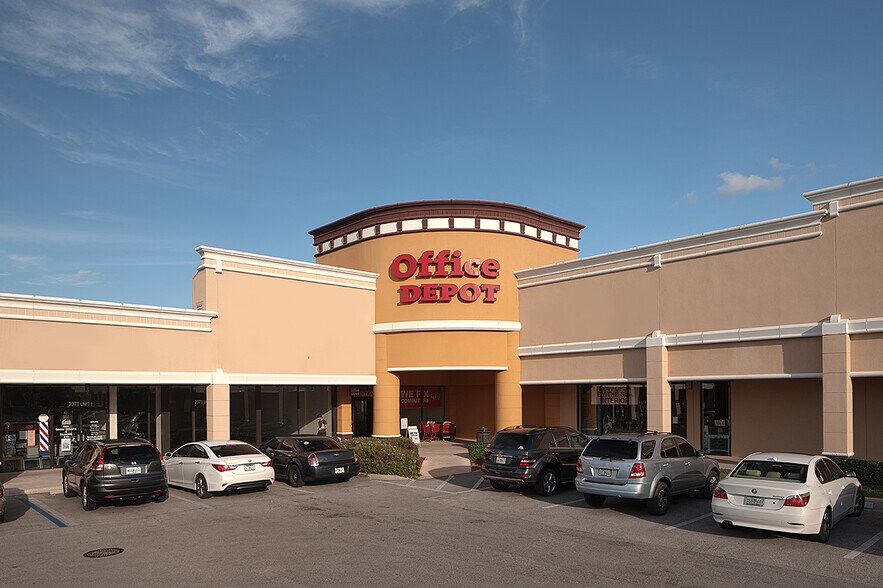 More Photos Of 2321-2377 SE Federal Hwy, Stuart Unknown For Lease